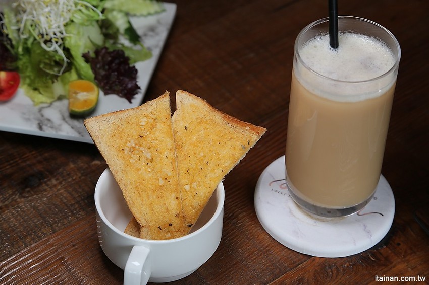 台南火鍋簡餐｜森鑶複合式餐廳~新開幕!視覺與美味兼具的森林系餐廳，享受都市中的森林氣息! - 台南好Food遊