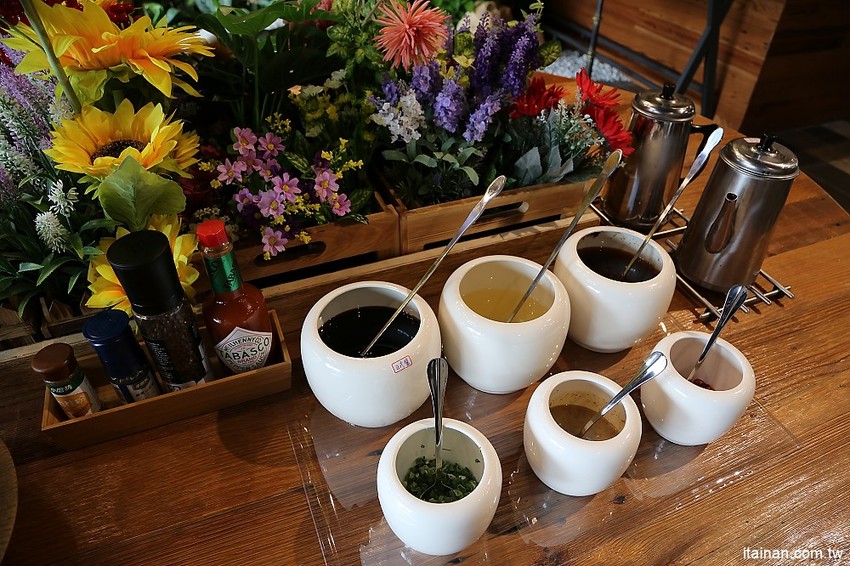 台南火鍋簡餐｜森鑶複合式餐廳~新開幕!視覺與美味兼具的森林系餐廳，享受都市中的森林氣息! - 台南好Food遊