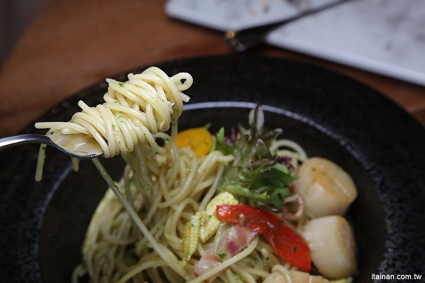 台南火鍋簡餐｜森鑶複合式餐廳~新開幕!視覺與美味兼具的森林系餐廳，享受都市中的森林氣息! - 台南好Food遊