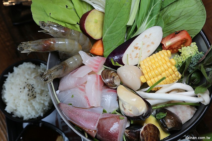 台南火鍋簡餐｜森鑶複合式餐廳~新開幕!視覺與美味兼具的森林系餐廳，享受都市中的森林氣息! - 台南好Food遊