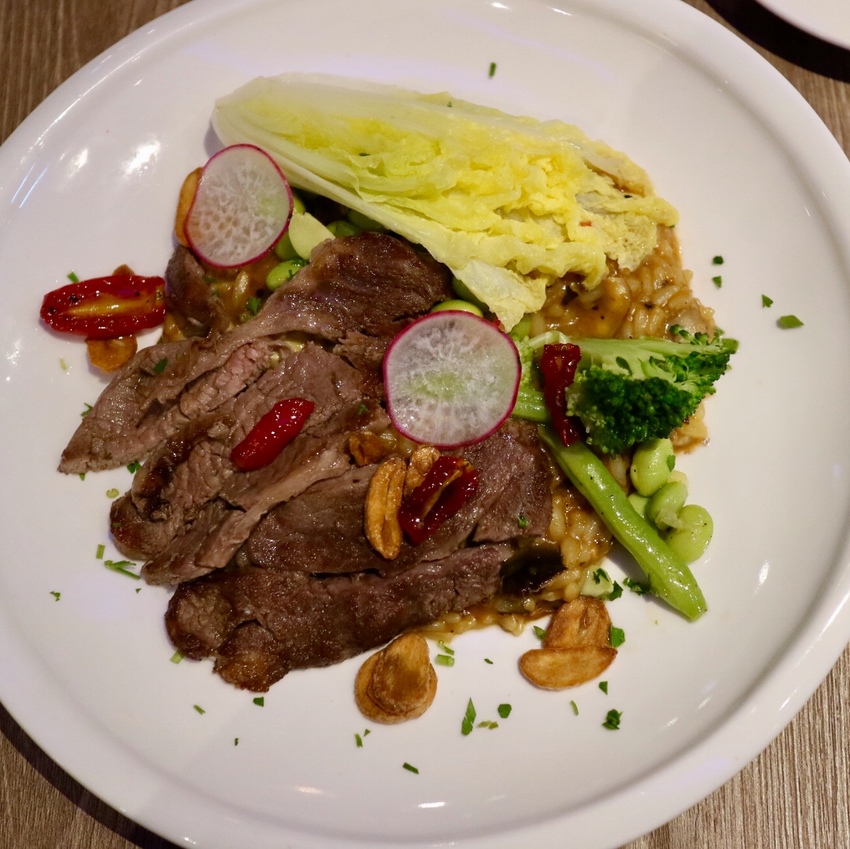 炙燒紅酒牛排燉飯 炙燒紅酒牛排燉飯