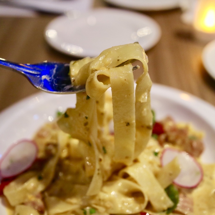 鹹蛋黃奶油培根鳥巢麵 鹹蛋黃奶油培根鳥巢麵