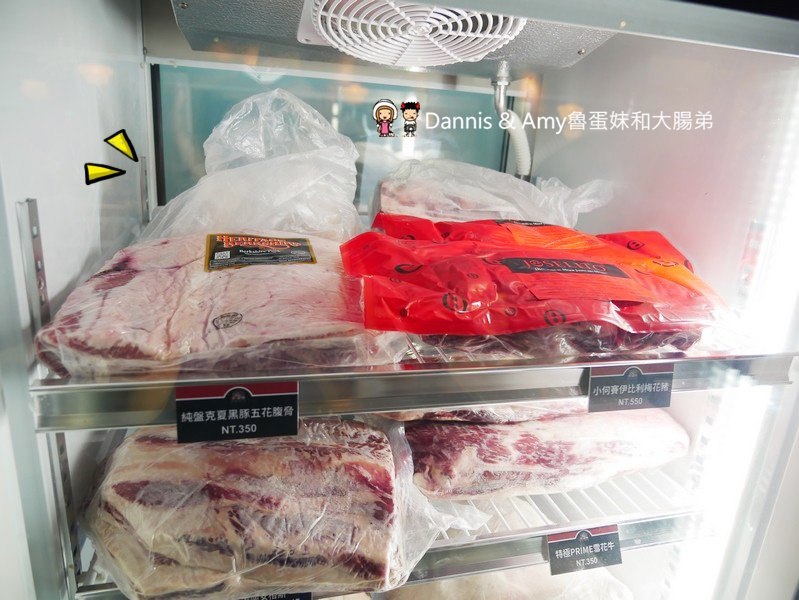 《新竹竹北美食》 韋爐復刻食鍋。以盤計價想吃什麼自己拿。食材新鮮現點現切肉品大推薦。復古空間一起圍爐吃美味石頭火鍋 ︱影片