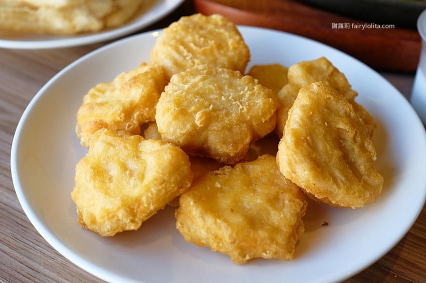 牛室炙燒牛排。地表史上最狂吃到飽,只要299元,牛排+披蕯、buffert 通通無限呷免驚! @蹦啾♥謝蘿莉 La vie heureuse