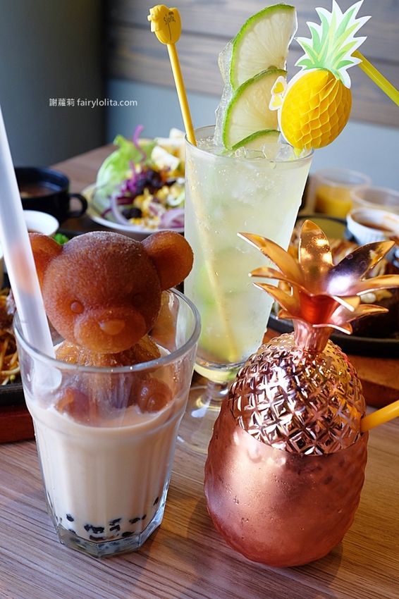 牛室炙燒牛排。地表史上最狂吃到飽,只要299元,牛排+披蕯、buffert 通通無限呷免驚! @蹦啾♥謝蘿莉 La vie heureuse