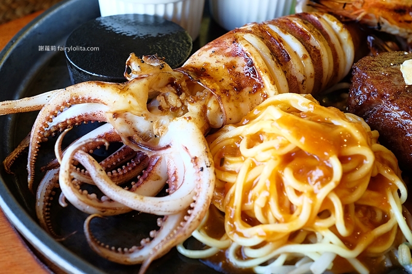 牛室炙燒牛排。地表史上最狂吃到飽,只要299元,牛排+披蕯、buffert 通通無限呷免驚! @蹦啾♥謝蘿莉 La vie heureuse