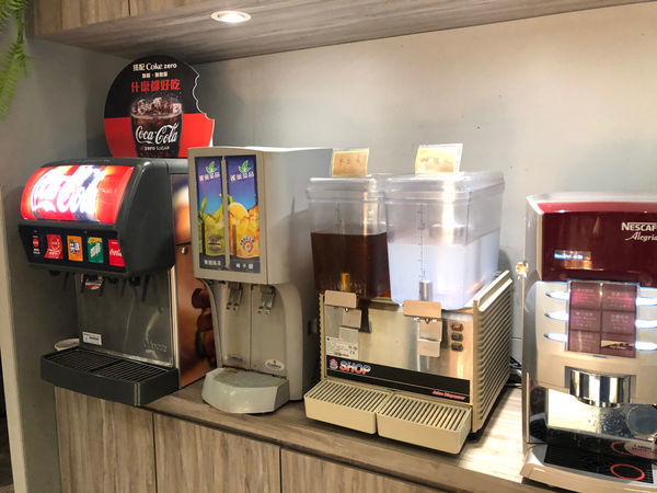 [ 新竹排餐 ] 牛室炙燒牛排BEEFHOUSE 新竹店/排餐/雙人套餐/自助吧吃到飽/熊熊奶茶/珍珠奶茶Pizza