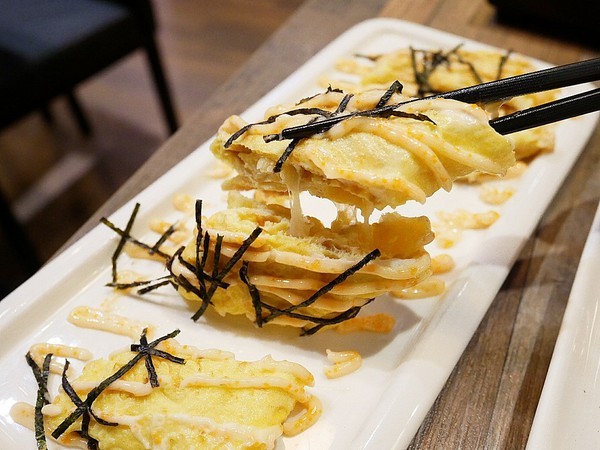 岩谷新鐵板料理Rock Valley(台中秀泰店)：岩谷新鐵板料理Rock Valley-台中秀泰百貨鐵板燒  雙人套餐超值享用  每天還有超值經濟餐替小資族省點錢