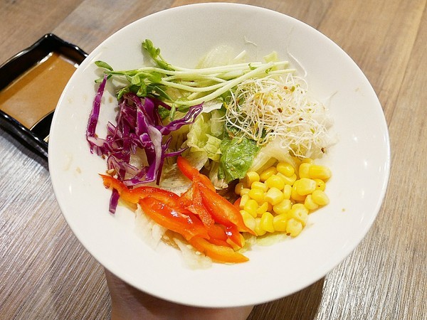 岩谷新鐵板料理Rock Valley(台中秀泰店)：岩谷新鐵板料理Rock Valley-台中秀泰百貨鐵板燒  雙人套餐超值享用  每天還有超值經濟餐替小資族省點錢