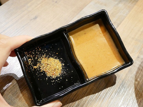 岩谷新鐵板料理Rock Valley(台中秀泰店)：岩谷新鐵板料理Rock Valley-台中秀泰百貨鐵板燒  雙人套餐超值享用  每天還有超值經濟餐替小資族省點錢