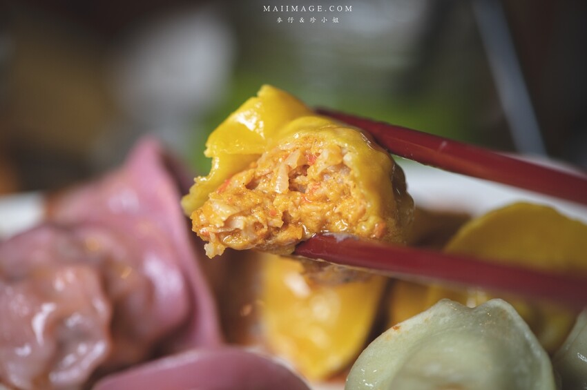 台北美食｜椰兄海派泰式創意料理Coco Brother慶城店～網路評價相當高人氣的泰式料理店，雙人套餐超實惠。活