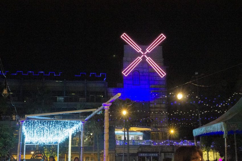 【台北活動】2018臺北親水節暨公館聖誕季~玫瑰花海、閃亮燈樹、巴洛克建築,夢幻浪漫打卡景點