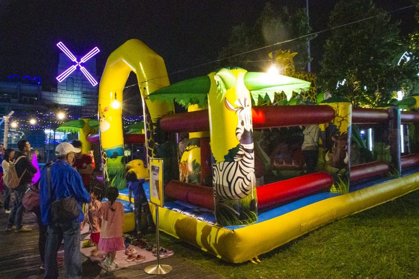 【台北活動】2018臺北親水節暨公館聖誕季~玫瑰花海、閃亮燈樹、巴洛克建築,夢幻浪漫打卡景點