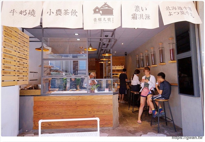 訂單滿到做不出來！老闆說～賣擱卡啊，來吃新推出的榴槤、鹹蛋霜淇淋！