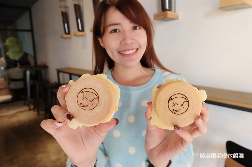 豬年快樂！竹北青畑九號豆製所，新年推出超文青療癒的爆餡紅豆餅！口味獨特