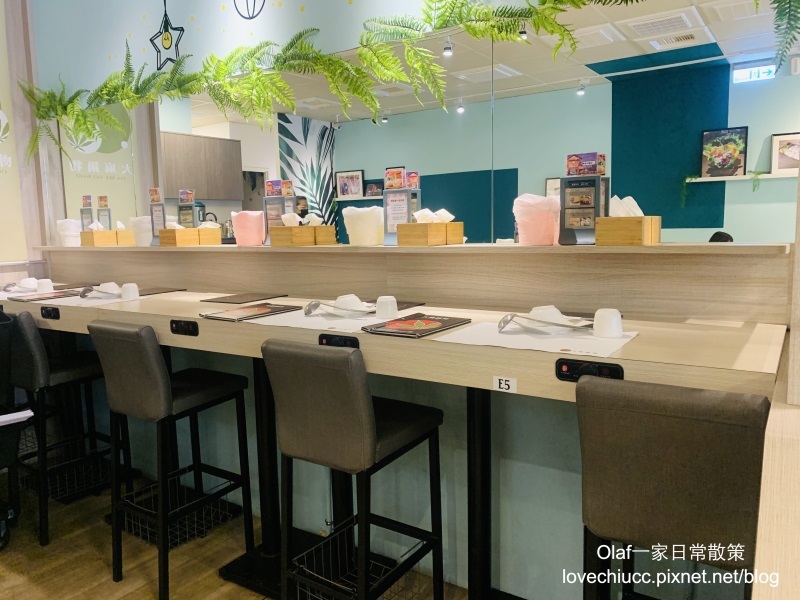 【桃園美食】大麻鍋物藝文店 吃鍋還可以解惑？桃園解惑火鍋店 全台首創魚漿 食材新鮮 裝潢美美 桃園藝文特區特色火鍋 壽星肉品半價（附停車資訊及詳細菜單價目表）