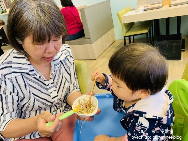 【桃園美食】大麻鍋物藝文店 吃鍋還可以解惑？桃園解惑火鍋店 全台首創魚漿 食材新鮮 裝潢美美 桃園藝文特區特色火鍋 壽星肉品半價（附停車資訊及詳細菜單價目表）