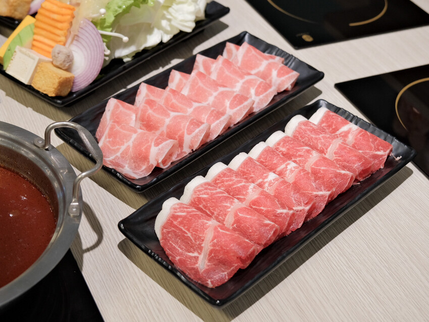 【桃園美食】Da Ma hot pot-解惑火鍋店～平價雙人商業午餐，海鮮肉品一次滿足～桃園藝文特區美食、桃園火鍋推薦