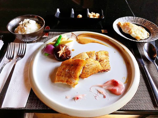 46828843_274707263392773_4615732272757211136_n