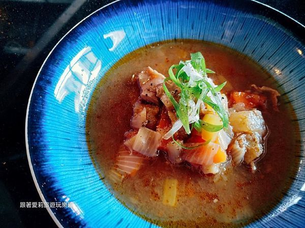 46458027_307427100095723_4474974013940039680_n