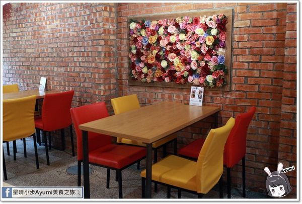 貓言貓語雪花冰下午茶：[食記]►台南北區◄貓言貓語雪花冰下午茶/點草莓雙人套餐還送草莓泡芙/本月打卡就送貓咪蛋糕/超人氣店貓陪你玩