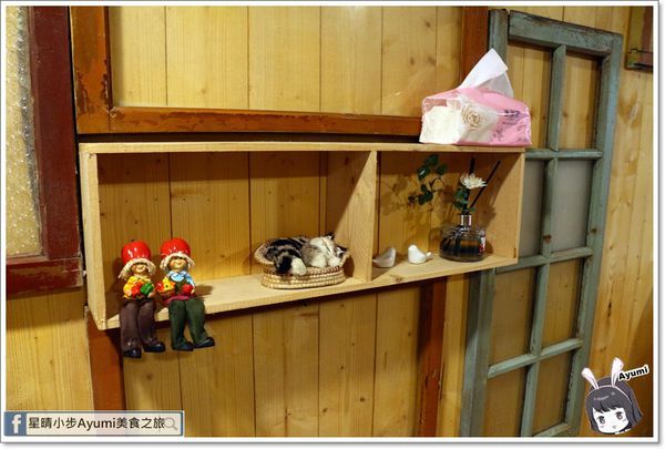 貓言貓語雪花冰下午茶：[食記]►台南北區◄貓言貓語雪花冰下午茶/點草莓雙人套餐還送草莓泡芙/本月打卡就送貓咪蛋糕/超人氣店貓陪你玩