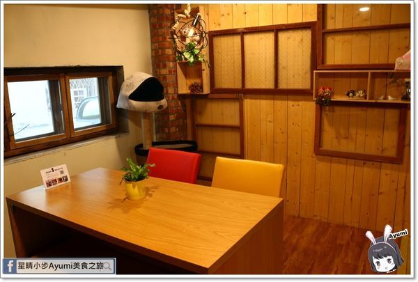 貓言貓語雪花冰下午茶：[食記]►台南北區◄貓言貓語雪花冰下午茶/點草莓雙人套餐還送草莓泡芙/本月打卡就送貓咪蛋糕/超人氣店貓陪你玩