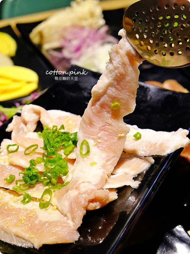 台中沙鹿韓式烤肉吃到飽!豬對有超狂肉山把我的胃淹沒啦~ 台中沙鹿韓式烤肉吃到飽!豬對有超狂肉山把我的胃淹沒啦~