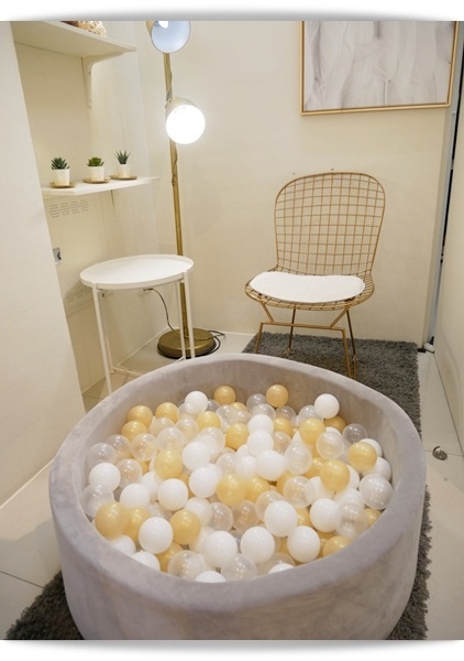 「Candit康荻新食」好韓系的手搖飲料店,迷你球池好可愛 ♡