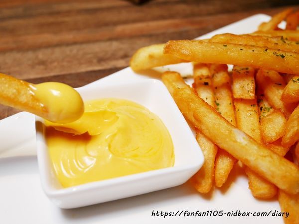 跨年餐廳推薦【洋城義大利餐廳】101煙火景觀餐廳 #信義區美食 #台北美食 #義式料理 #約會餐廳 (32).JPG