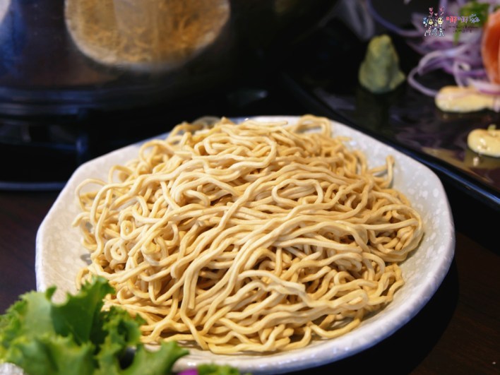 桃園美食,桃園火鍋,火鍋推薦,叩启堂,雞煲蟹,團體聚餐,家庭聚餐,約會,吃火鍋