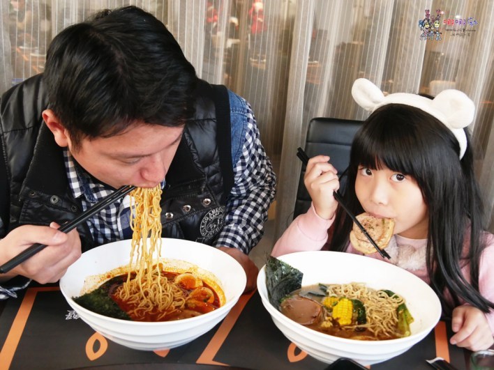 桃園美食,桃園火鍋,火鍋推薦,叩启堂,雞煲蟹,團體聚餐,家庭聚餐,約會,吃火鍋