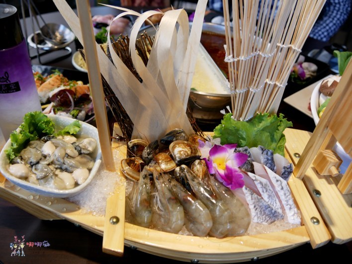 桃園美食,桃園火鍋,火鍋推薦,叩启堂,雞煲蟹,團體聚餐,家庭聚餐,約會,吃火鍋