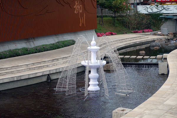 台中柳川水中耶誕樹 (4).jpg 台中柳川水中耶誕樹 (4).jpg