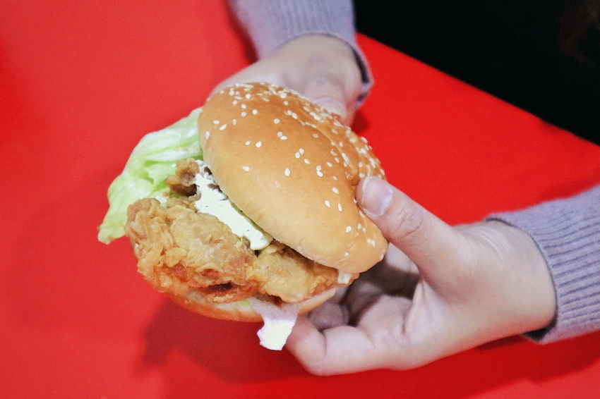 2018-12-06 01.18.04 2