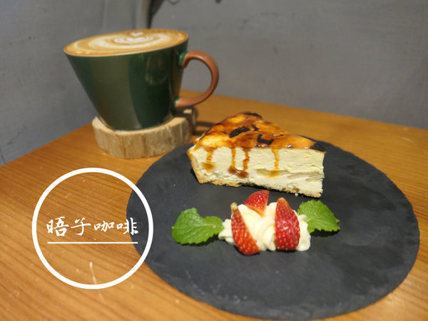 FOOD|花蓮市區—國光沾醬雞排|厚實多汁的秘製醬汁雞排|中正路