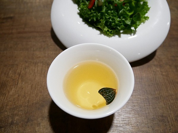 NICE GREEn萊點鍋:NICE GREEn萊點鍋-台北信義區精緻火鍋 Bellavita內的養生鍋物 自種蔬菜享用更安心 餐點精緻又少見