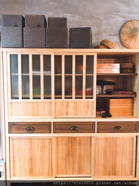 圓圓家愛吃貨-《台北信義》貴婦百貨的美食街就是與眾不同，來自無塵室的超級蔬菜《NICE GREEn 萊點鍋》新鮮直送！