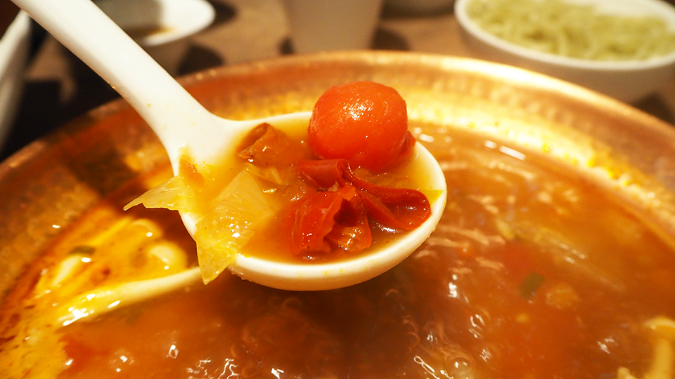 Bellavita美食萊點鍋養身鍋物 101美食,微風南山,我不是他媽媽,萊點鍋養身鍋物,市政府美食,華納威秀,信義區美食,新光三越,貴婦百貨,燈會,人氣火鍋,麻辣鍋,和牛,龍膽石斑