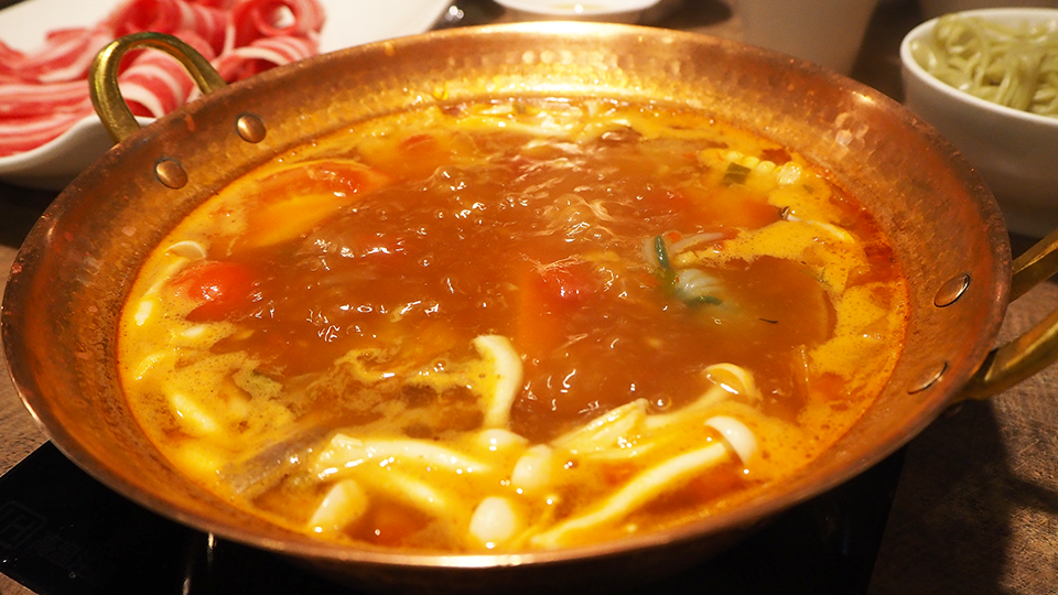 Bellavita美食萊點鍋養身鍋物 信義捷運站美食,101美食,微風南山,我不是他媽媽,萊點鍋養身鍋物,Bellavita美食,熱門火鍋,火鍋推薦,養生鍋,低卡火鍋,海底撈