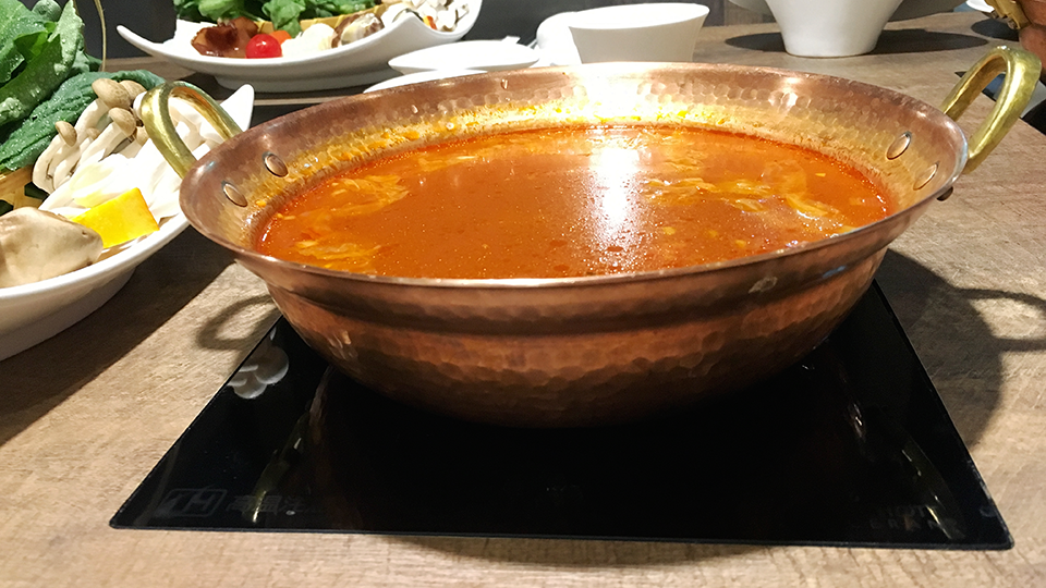 Bellavita美食萊點鍋養身鍋物 101美食,微風南山,我不是他媽媽,萊點鍋, NICE GREEn,金線蓮,貴州酸湯,冰花,素食火鍋,涮涮鍋,日式火鍋,創意料理,私房菜