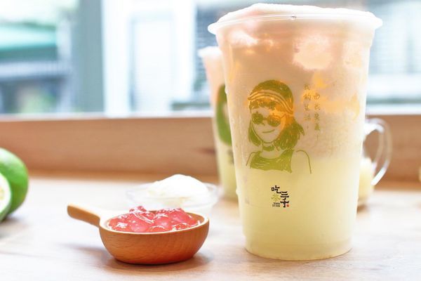 【台中美食】吃茶三千-國內第一座室內茶園,從國外紅到國內的鮮萃茶飲店