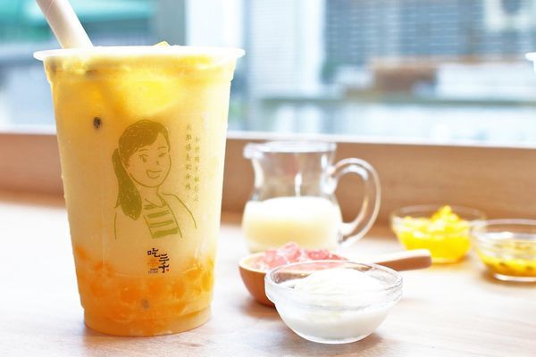 【台中美食】吃茶三千-國內第一座室內茶園,從國外紅到國內的鮮萃茶飲店