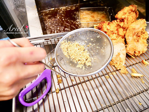 【台南美食】安南區美女雞排 ► WE雞排 ◀ 無骨雞腿排酥脆多汁 ◆ 鹹酥雞現炸入味不甘柴 ◆ 甜不辣好蓬Q