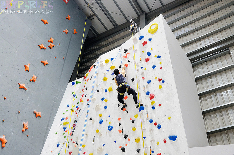 Dapro indoor climbing,Dapro室內攀岩場,Dapro攀岩,Dapro攀岩 價位,Dapro攀岩 地址,台中 攀岩場,台中 攀岩場地,台中室內攀岩場,台中攀岩,室內攀岩 台中,室內攀岩場,室內攀岩場 台中,攀岩 台中,攀岩場,甩油剪胖 @強生與小吠的Hyper人蔘~