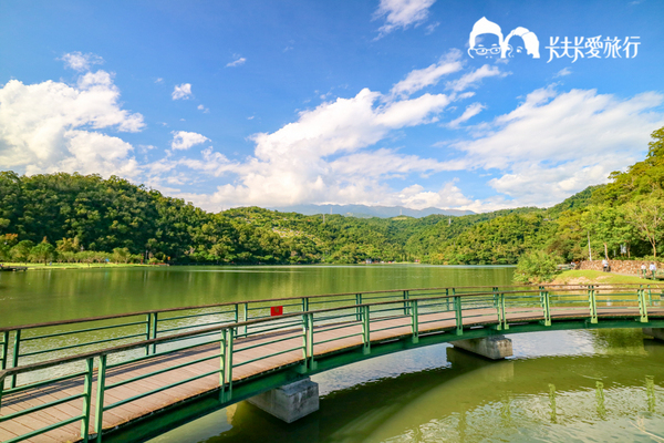 龍潭湖畔悠活園區:【宜蘭景點】礁溪龍潭湖畔純白色貨櫃屋|景觀咖啡店悠活園區 龍潭湖畔悠活園區:【宜蘭景點】礁溪龍潭湖畔純白色貨櫃屋|景觀咖啡店悠活園區