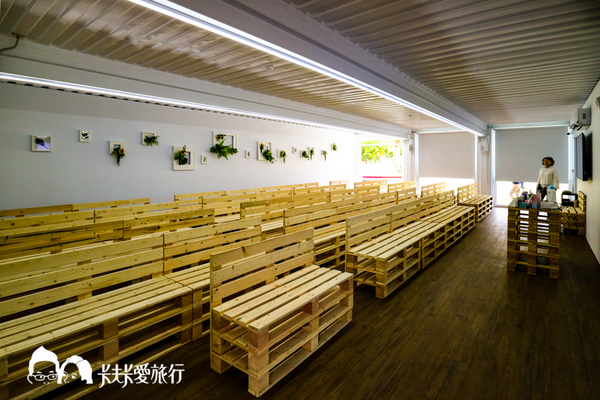 龍潭湖畔悠活園區:【宜蘭景點】礁溪龍潭湖畔純白色貨櫃屋|景觀咖啡店悠活園區 龍潭湖畔悠活園區:【宜蘭景點】礁溪龍潭湖畔純白色貨櫃屋|景觀咖啡店悠活園區