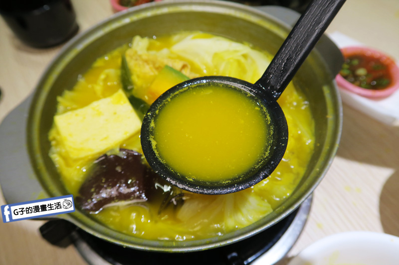 南勢角火鍋.鍋語鍋物.活力南瓜鍋 南瓜湯頭好好喝