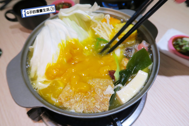 南勢角火鍋.鍋語鍋物.活力南瓜鍋 個人小火鍋