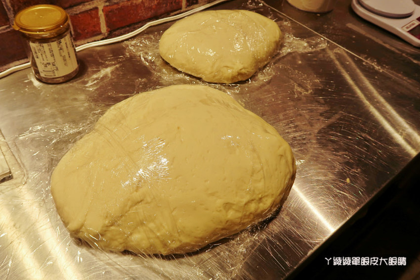 新竹巨城美食推薦樂捲瘋！東歐匈牙利百年甜點煙囪捲來新竹